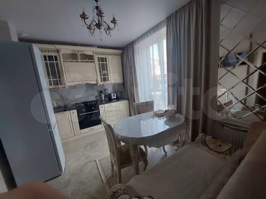 1-к. квартира, 40 м, 6/9 эт. - Фото 0
