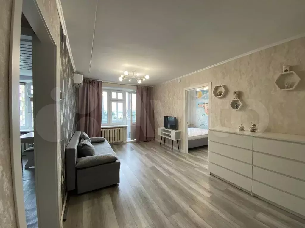 2-к. квартира, 43 м, 8/8 эт. - Фото 1