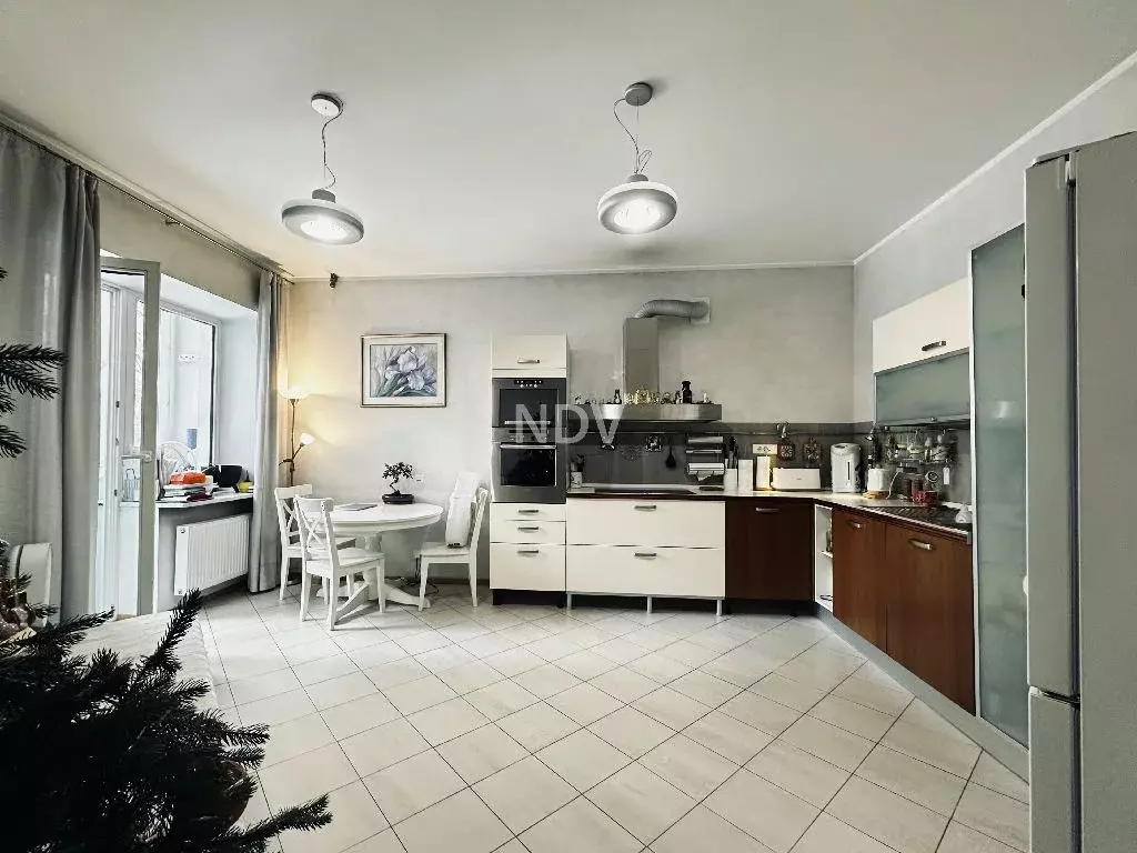 Продается 2-комнатная квартира - Фото 2