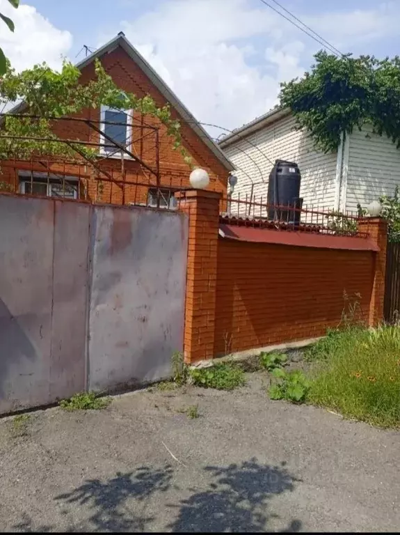 Дом в Ростовская область, Батайск Железнодорожная ул. (50 м) - Фото 1