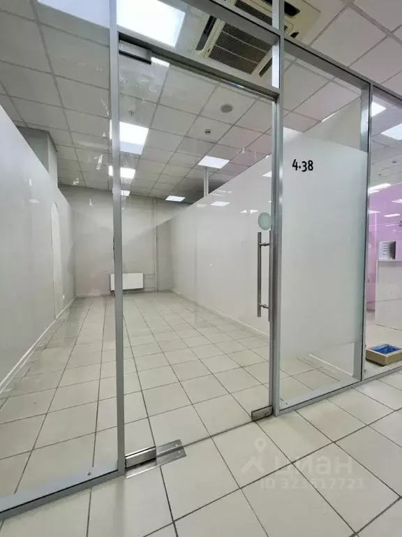 Помещение свободного назначения в Пермский край, Пермь ул. Революции, ... - Фото 2