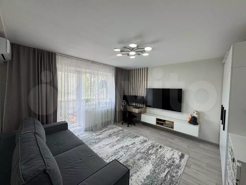 2-к. квартира, 50,2 м, 2/9 эт. - Фото 1