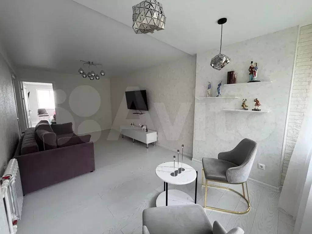 2-к. квартира, 54 м, 5/5 эт. - Фото 0