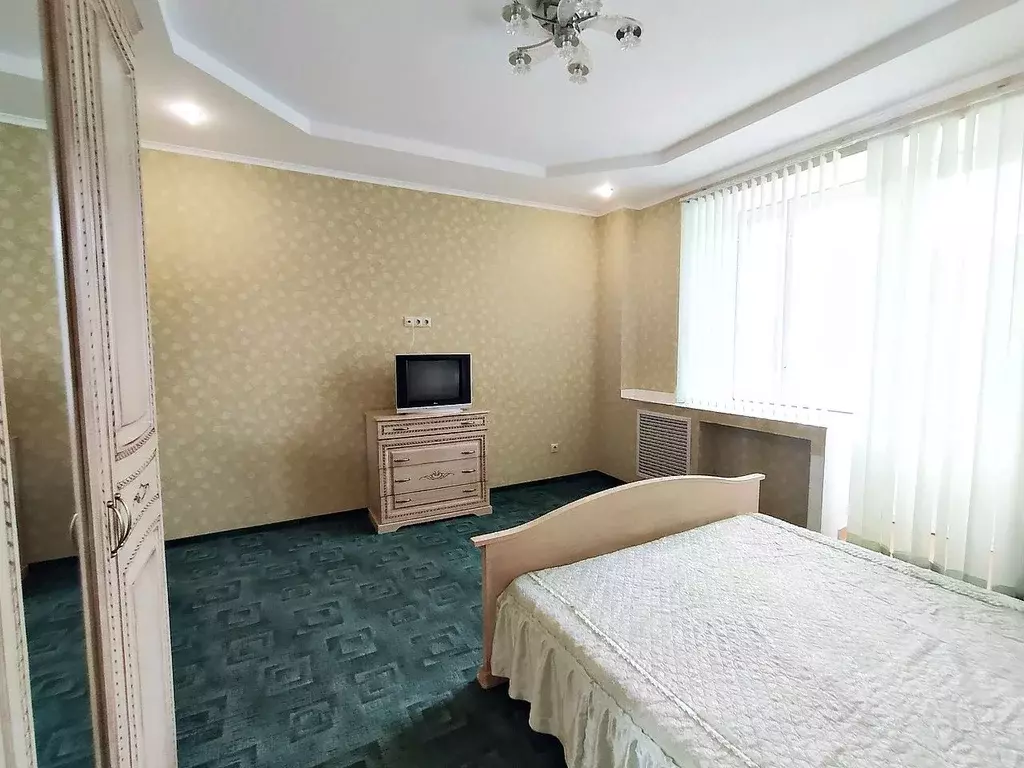 3-к кв. Татарстан, Казань Чистопольская ул., 79 (100.0 м) - Фото 0
