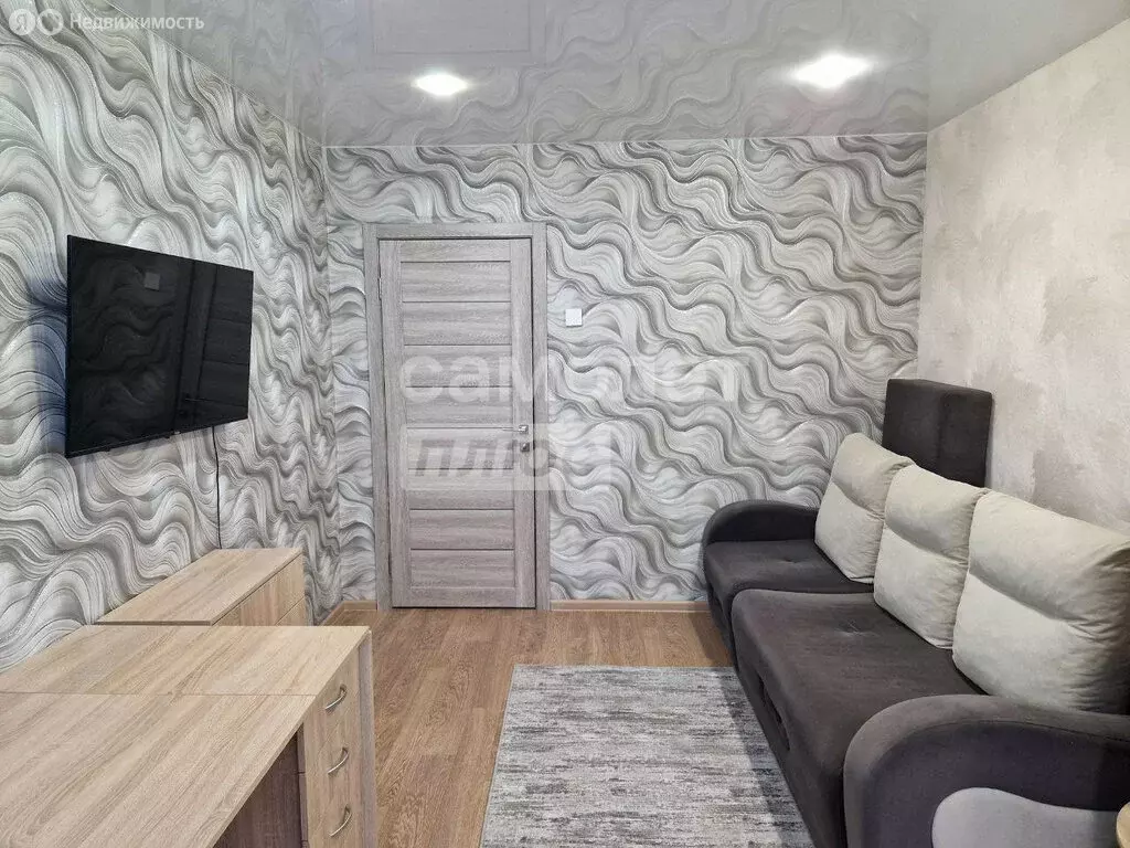 3-комнатная квартира: Бийск, улица Александра Пушкина, 188к5 (68.7 м) - Фото 1