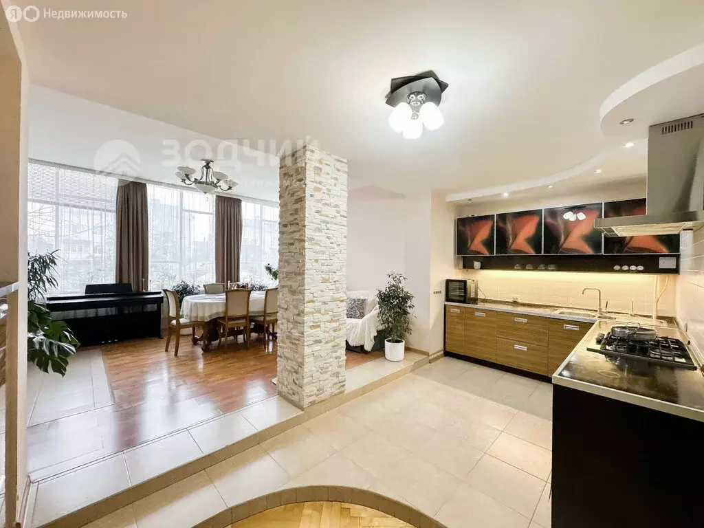 Дом в Чебоксары, Клубная улица, 42/2 (378.6 м) - Фото 1