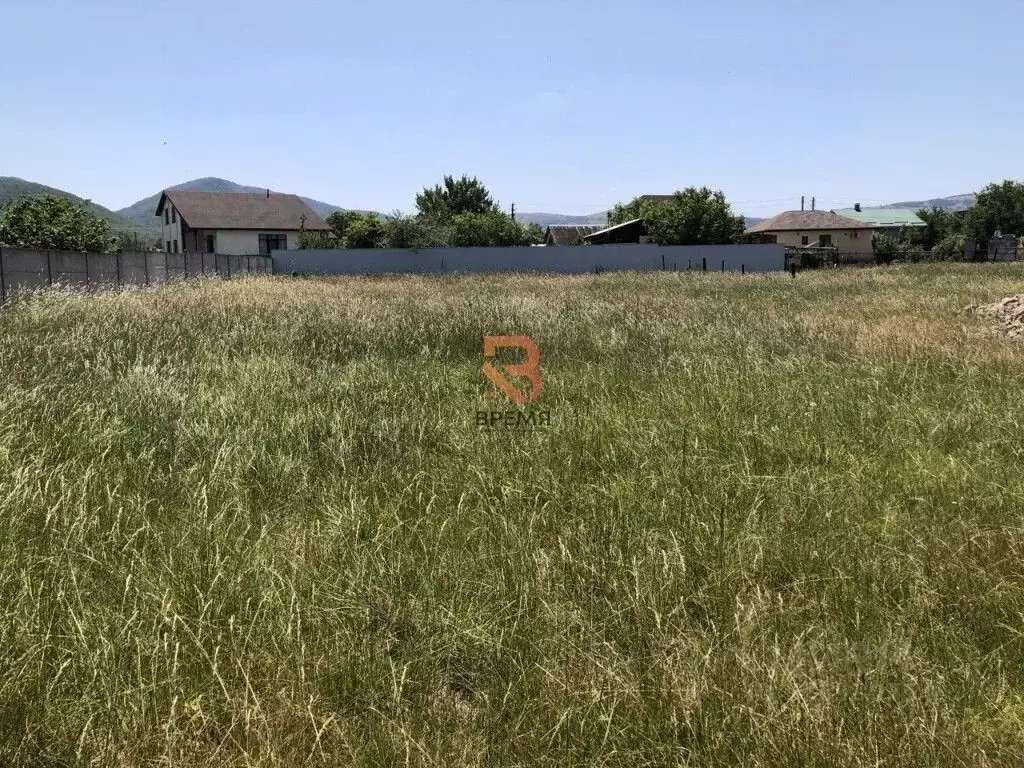Участок в Севастополь с. Орлиное, ул. Рассветная, 10 (1046.0 сот.) - Фото 0