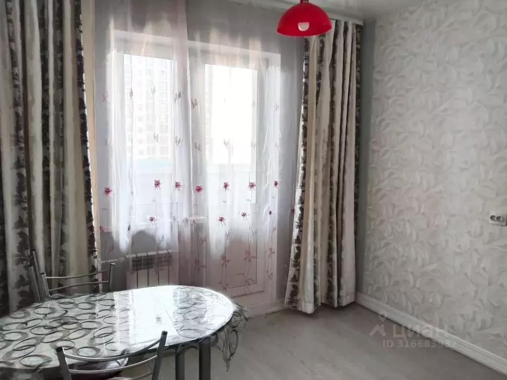 1-к кв. Иркутская область, Иркутск Байкальская ул., 236Б/8 (40.0 м) - Фото 1