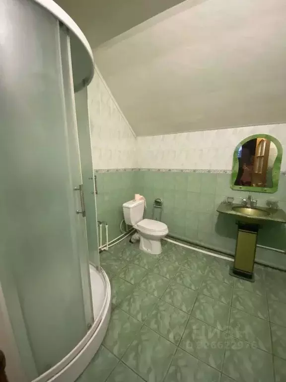 Дом в Белгородская область, Старый Оскол Спасская ул. (240 м) - Фото 2