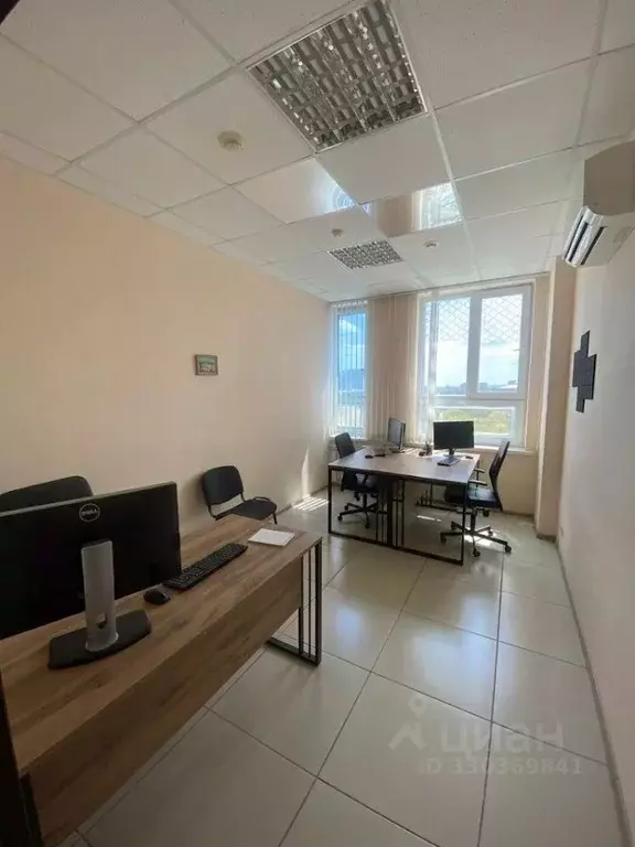 Офис в Волгоградская область, Волгоград ул. Михаила Балонина, 2А (204 ... - Фото 1