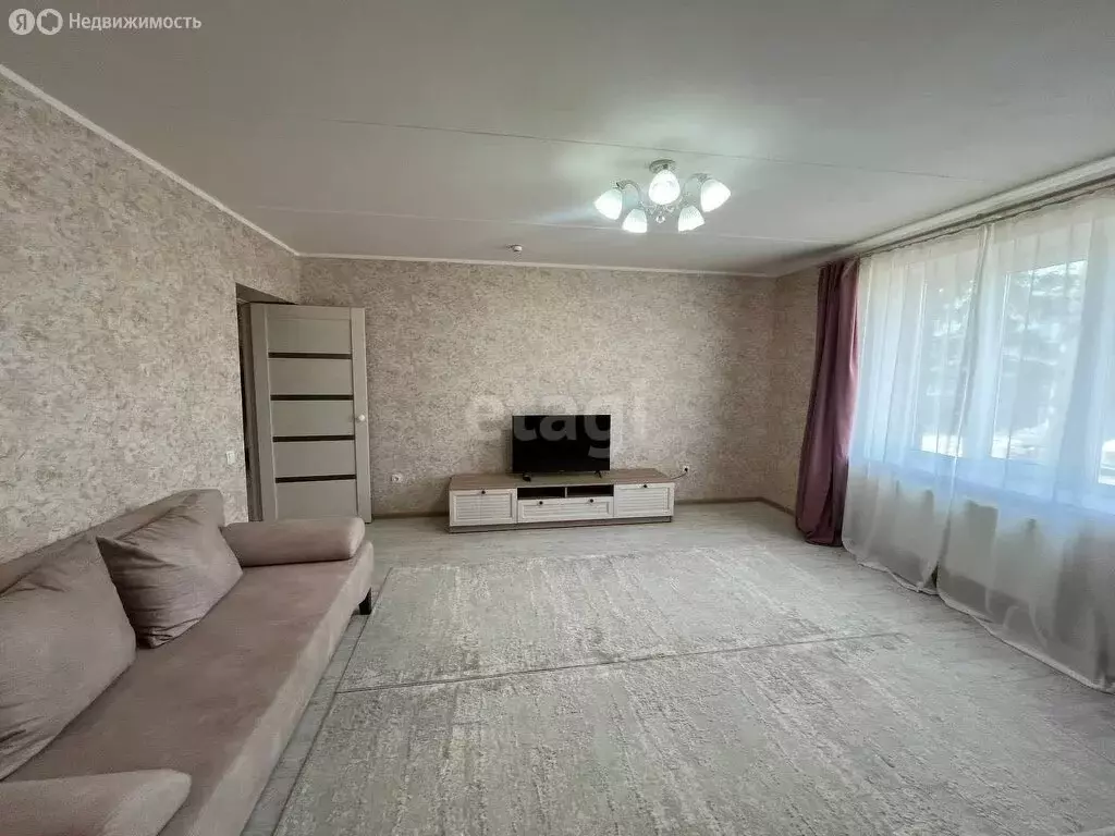 2-комнатная квартира: Нефтекамск, улица Ленина, 10В (67.3 м) - Фото 0