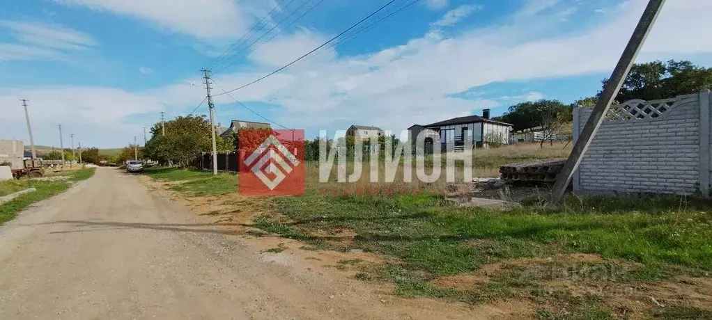 Участок в Севастополь с. Вишневое, ул. Дружбы, 19 (8.0 сот.) - Фото 2