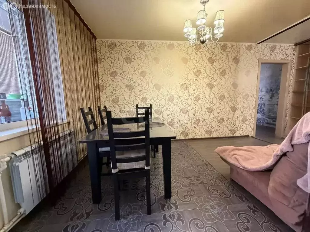 2-комнатная квартира: Чебаркуль, улица Ленина, 48А (65.4 м) - Фото 1