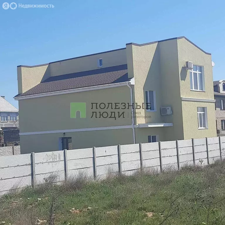 Дом в Севастополь, улица Романтиков (274 м) - Фото 0