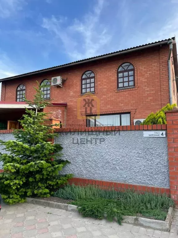 Дом в Краснодарский край, Ленинградская ст-ца ул. Заречная, 4 (300 м) - Фото 2