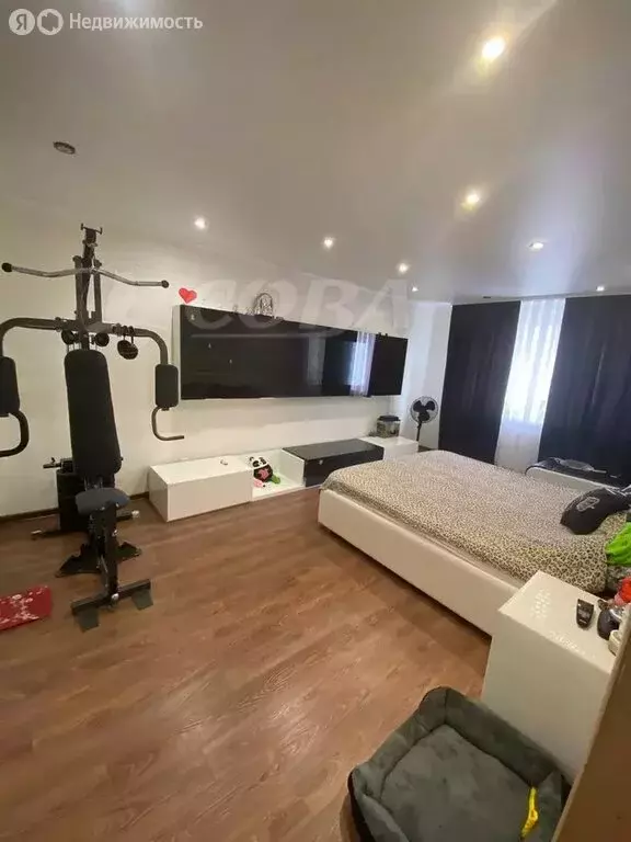 3-комнатная квартира: Тюмень, улица Николая Семёнова, 25 (70 м) - Фото 2