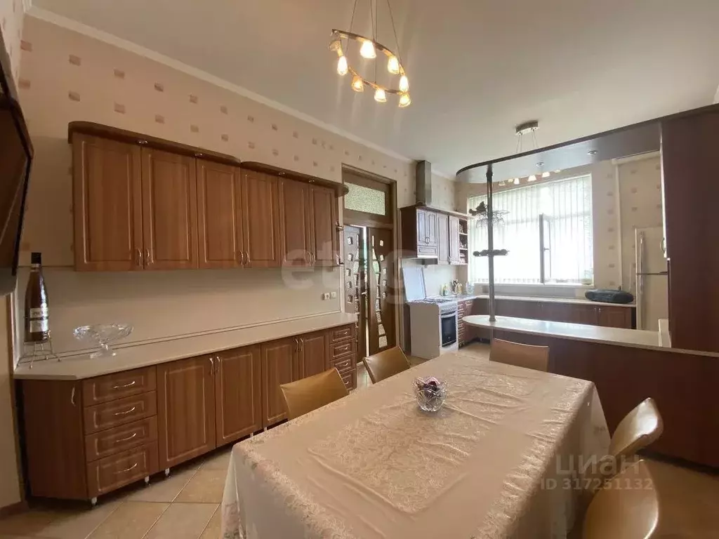 Дом в Ставропольский край, Пятигорск Железнодорожная ул. (496 м) - Фото 0