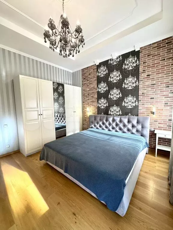 2-к. квартира, 65 м, 2/4 эт. - Фото 0