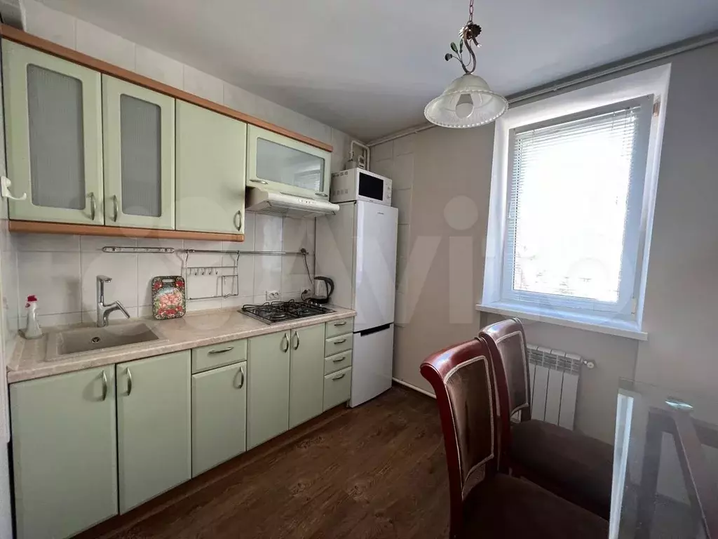 3-к. квартира, 90м, 4/4эт. - Фото 0