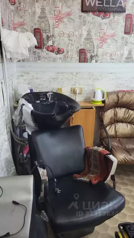 Помещение свободного назначения в Красноярский край, Назаровский ... - Фото 0