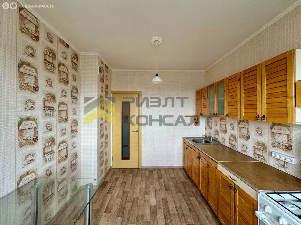 4-комнатная квартира: Омск, улица Конева, 34 (81.3 м) - Фото 1