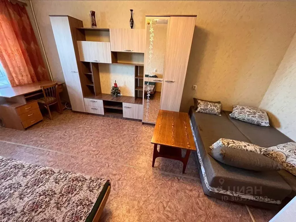 1-к кв. Свердловская область, Екатеринбург ул. Ясная, 8 (38.0 м) - Фото 0