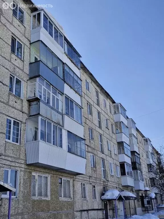 2-комнатная квартира: Реж, улица Строителей, 1 (45.3 м) - Фото 2