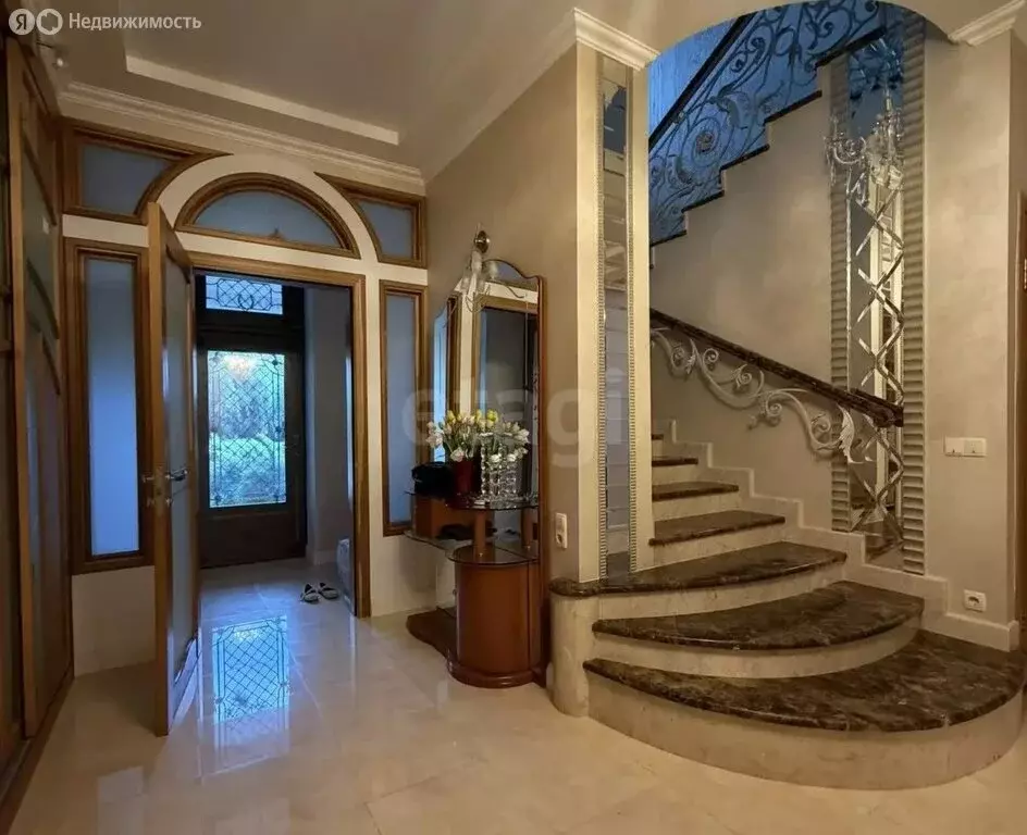 Дом в Феодосия, Профсоюзная улица, 35Б (332 м) - Фото 1
