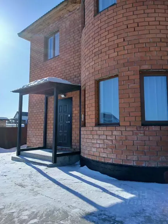 Дом в Иркутская область, Иркутский муниципальный округ, с. Пивовариха ... - Фото 1