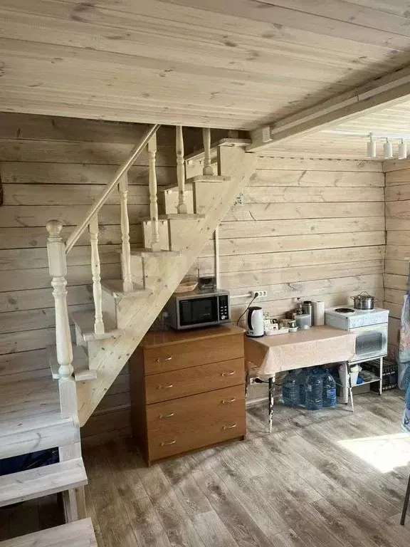 Дом в Красноярский край, Емельяновский муниципальный округ, пос. ... - Фото 1