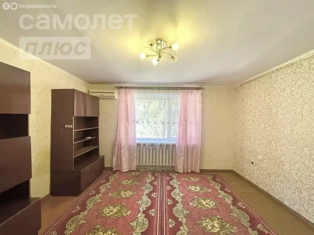 2-комнатная квартира: Приморско-Ахтарск, улица Комиссара Шевченко, 105 ... - Фото 0