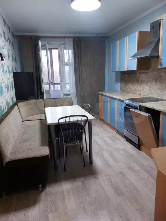 2-к. квартира, 64 м, 6/18 эт. - Фото 0