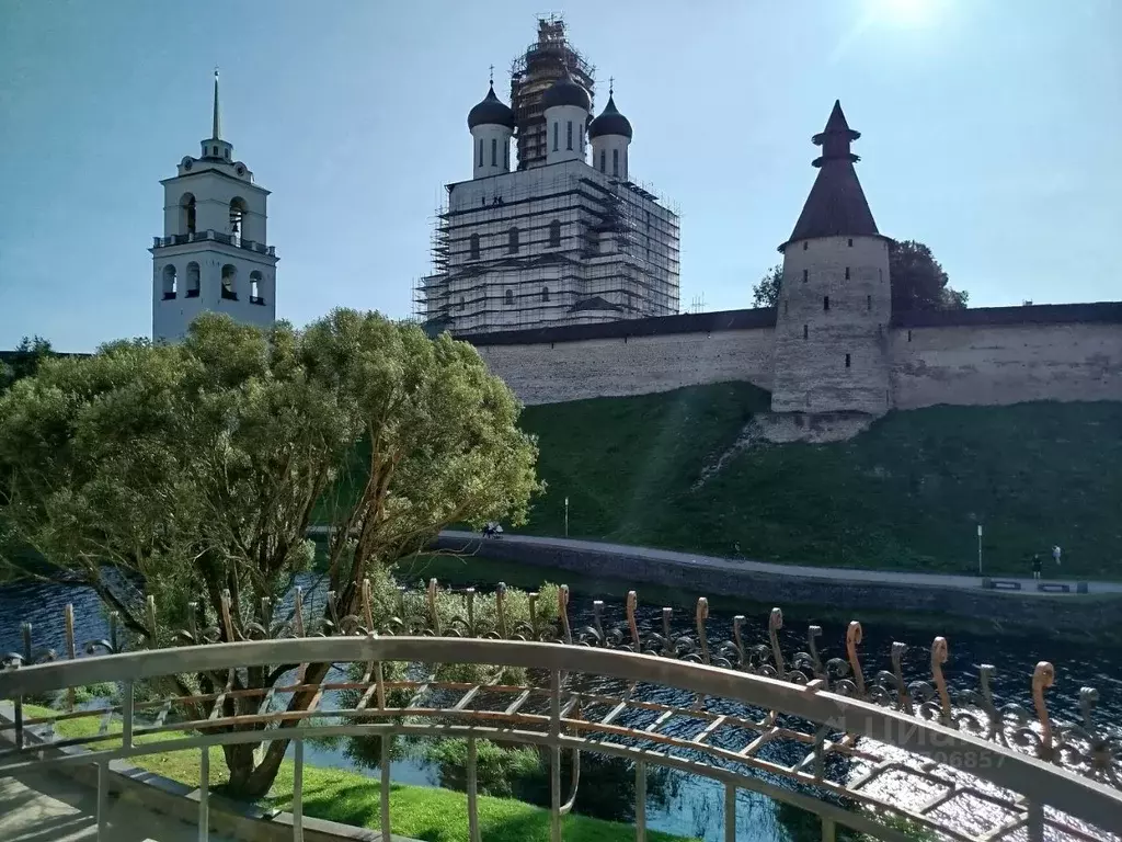 3-к кв. Псковская область, Псков Советская наб., 6 (85.5 м) - Фото 0