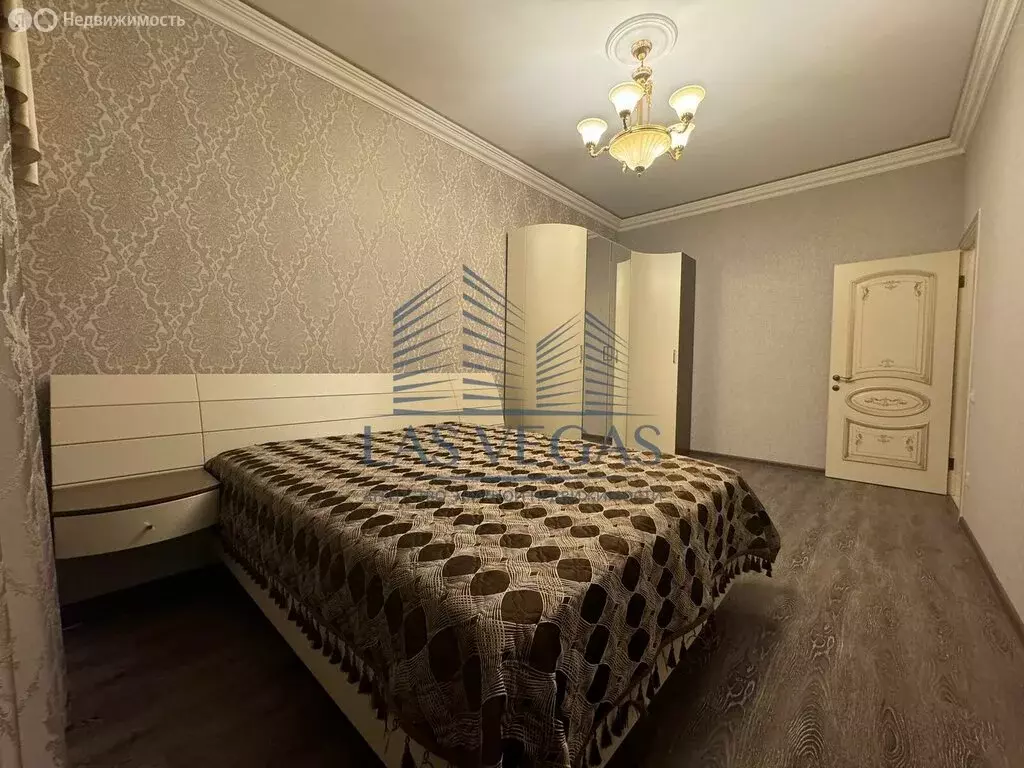 3-комнатная квартира: Красногорск, Ильинское шоссе, 16 (114 м) - Фото 0