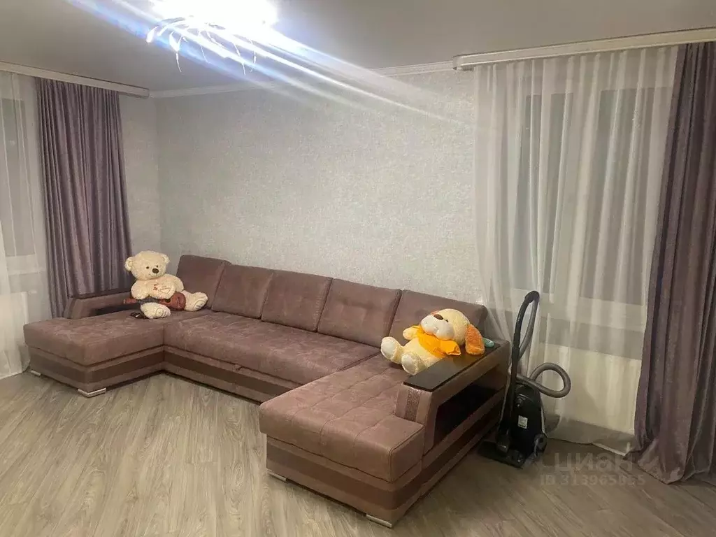 2-к кв. Татарстан, Казань Азино-1 мкр, ул. Закиева, 20к1 (55.0 м) - Фото 0