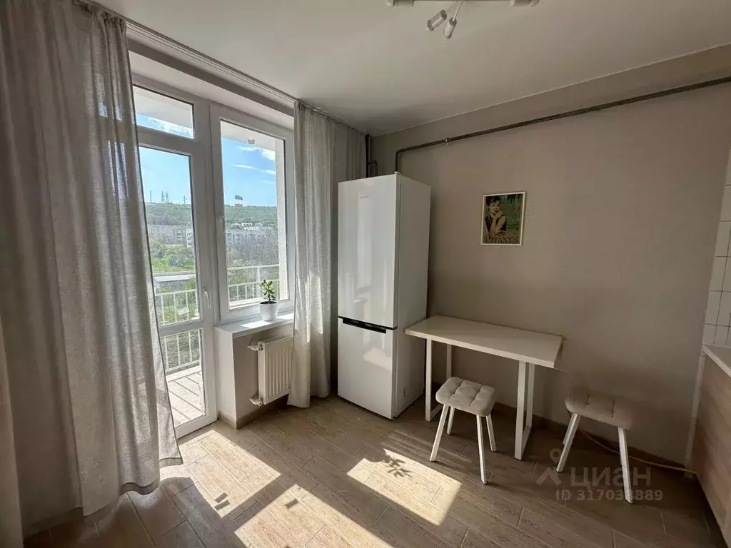 1-к кв. Крым, Симферополь ул. Генерала Родионова, 11А (36.0 м) - Фото 1
