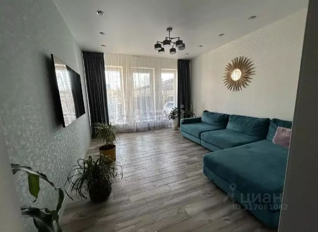 Дом в Ростовская область, Батайск Авиационная ул. (100 м) - Фото 0