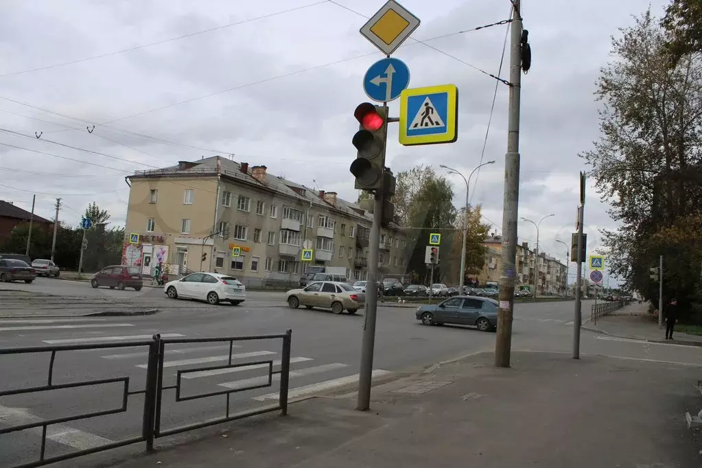 3-к. квартира, 76,6 м, 1/5 эт. - Фото 1