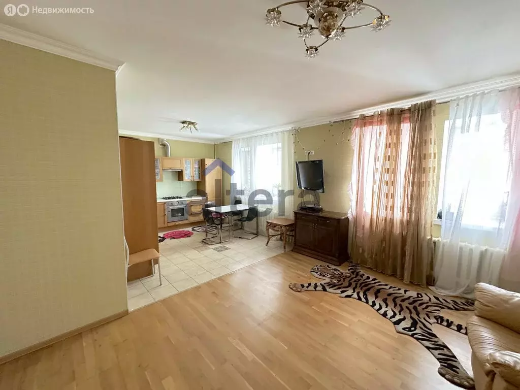 2-комнатная квартира: Казань, улица Гарифа Ахунова, 10 (106.3 м) - Фото 2