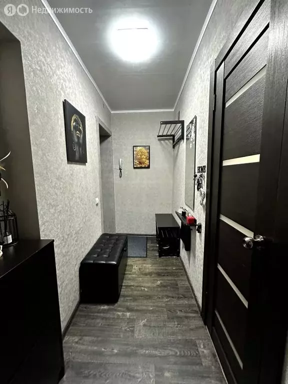 3-комнатная квартира: Нижний Тагил, проспект Строителей, 1 (56.7 м) - Фото 1