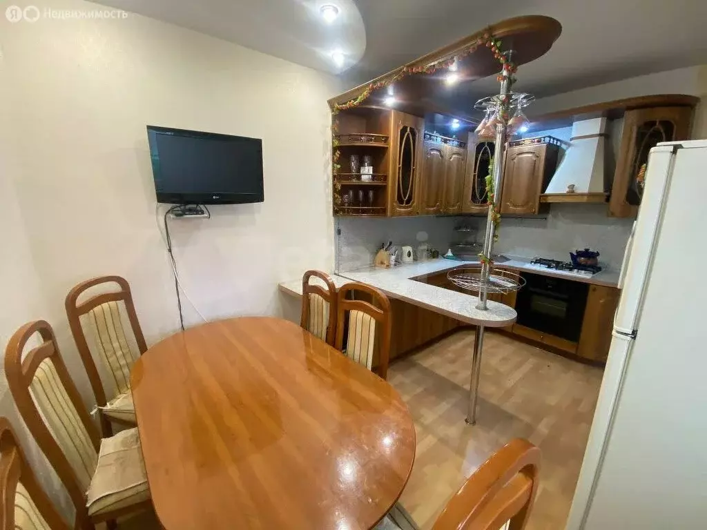 3-комнатная квартира: Анапа, Красноармейская улица, 44Б (77.5 м) - Фото 0