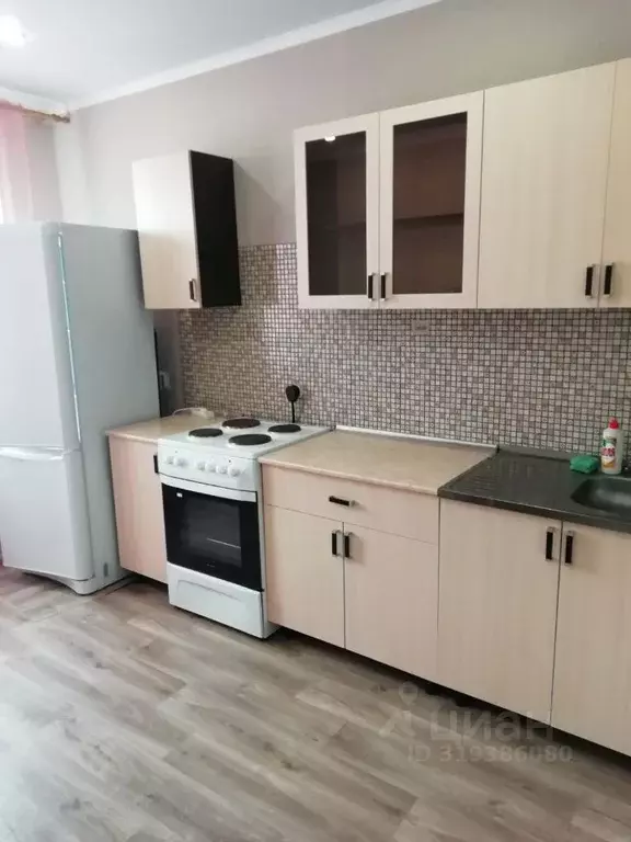 1-к кв. Самарская область, Тольятти Комсомольская ул., 82 (50.0 м) - Фото 0