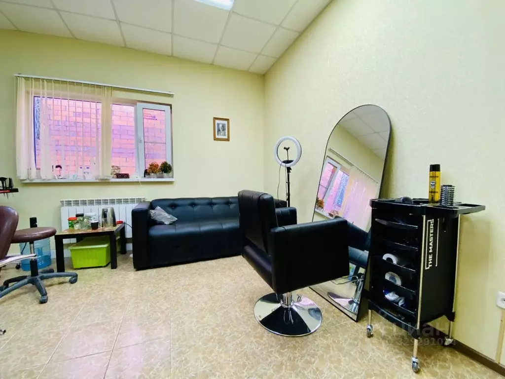 Офис в Ростовская область, Батайск Рабочая ул., 87 (20 м) - Фото 1