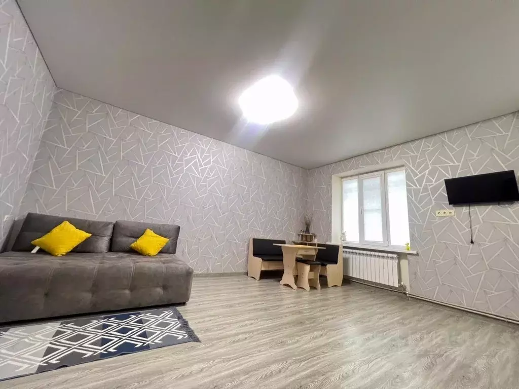 1-к кв. Северная Осетия, Владикавказ Иристонская ул., 7 (38.0 м) - Фото 1