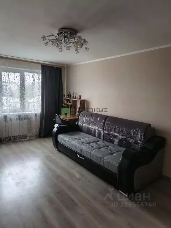 4-к кв. Самарская область, Сызрань Кадровая ул., 47 (64.6 м) - Фото 1