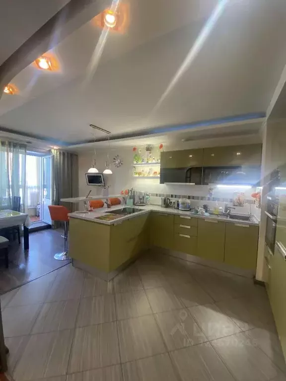 3-к кв. Самарская область, Тольятти 16-й кв-л, бул. Цветной, 7 (125.0 ... - Фото 1