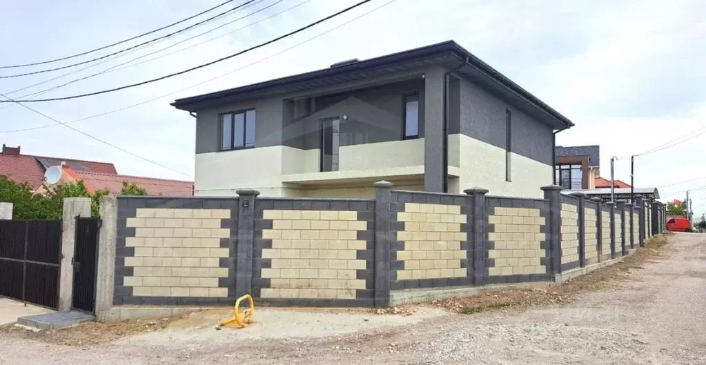 Дом в Севастополь ИЖЗ Ахтиар ТСН, ул. Марии Поливановой, 8 (203 м) - Фото 1