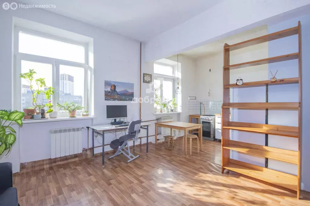 2-комнатная квартира: Екатеринбург, проспект Космонавтов, 48 (66.1 м) - Фото 1