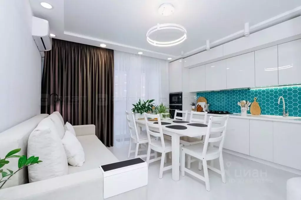 2-к кв. Татарстан, Казань ул. Зур Урам, 1И (65.0 м) - Фото 1