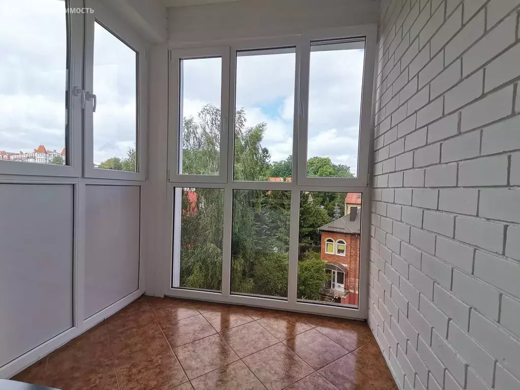 2-комнатная квартира: Калининград, улица Сержанта Мишина, 3 (66.6 м) - Фото 1